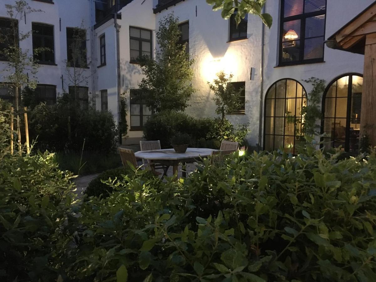 The Herring'S Residence - Stylish Private Cottage With Breakfast In Historic Center - Adults-Only Brugge Eksteriør billede
